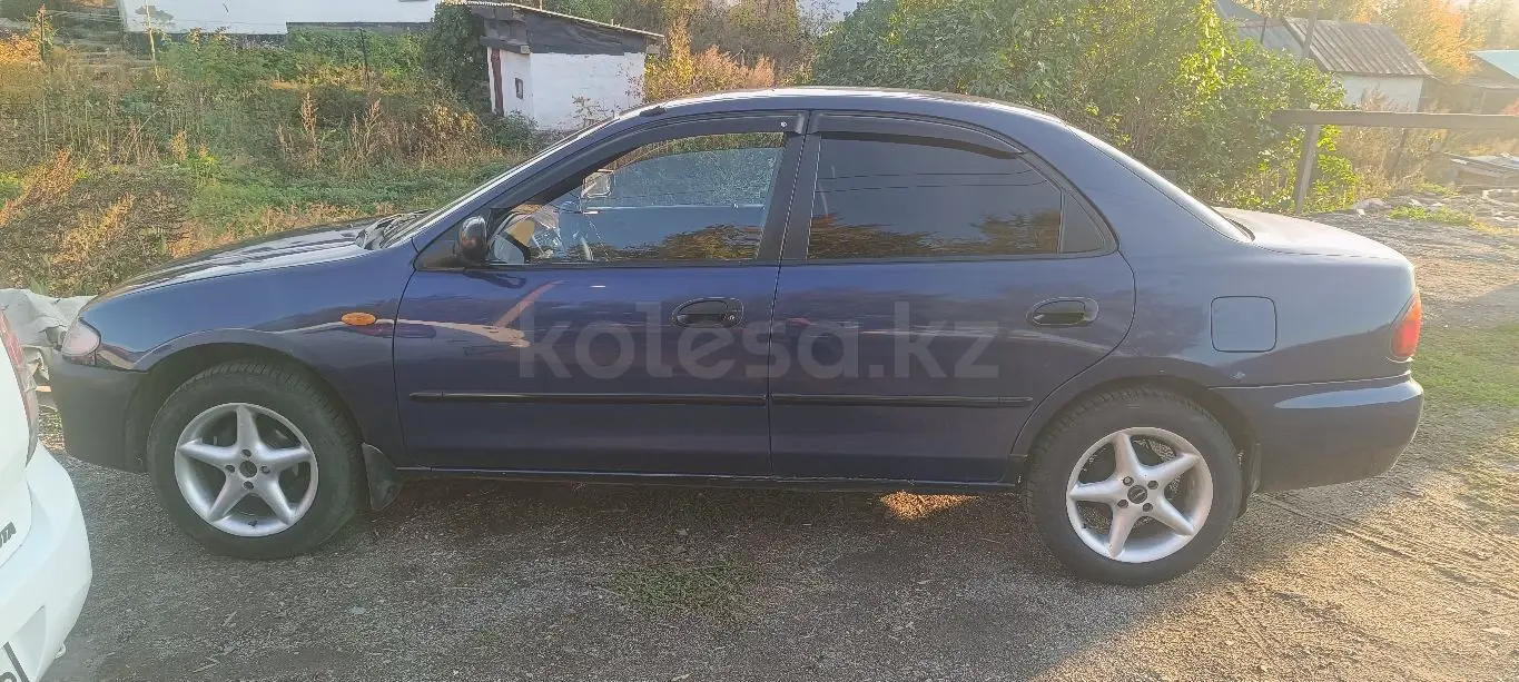 Mazda 323, 1995