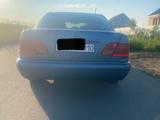 Mercedes-Benz E 200 1997 года за 2 000 000 тг. в Костанай – фото 3