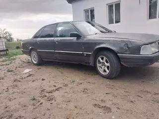 Audi 100, 1990
