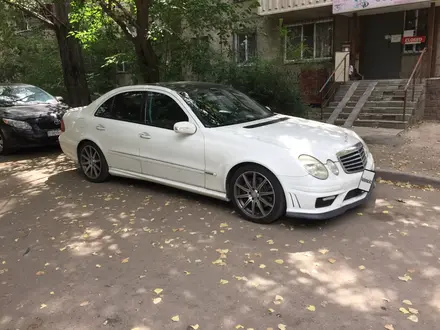 Mercedes-Benz E 320 2003 года за 9 300 000 тг. в Шахтинск – фото 8