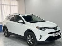 Toyota RAV4 2018 годаүшін12 500 000 тг. в Алматы