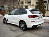 BMW X5 2023 года за 58 000 000 тг. в Алматы – фото 2