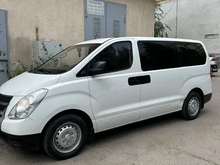 Hyundai H-1 2010 года за 10 200 000 тг. в Астана