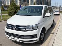 Volkswagen Caravelle 2017 годаfor16 500 000 тг. в Алматы