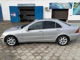 Mercedes-Benz C 240 2002 года за 3 000 000 тг. в Актау – фото 4