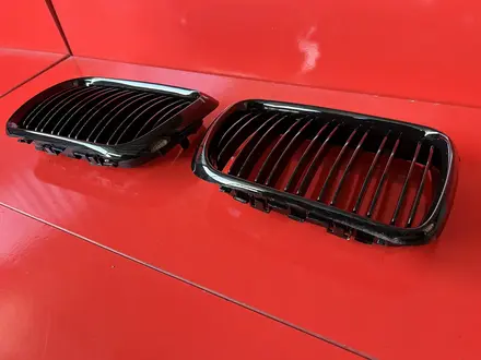 Решетка радиатора BMW 3 ноздри E36 ноздри Е 36үшін12 000 тг. в Алматы – фото 3