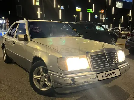 Mercedes-Benz E 200 1990 года за 900 000 тг. в Шымкент – фото 20