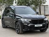 BMW X7 2021 года за 44 900 000 тг. в Уральск – фото 3