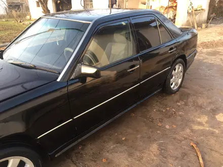 Mercedes-Benz E 260 1991 года за 2 000 000 тг. в Шымкент – фото 7