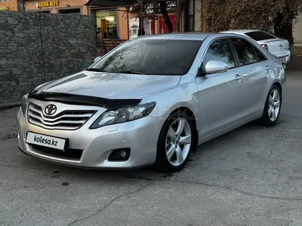 Toyota Camry 2011 года за 7 990 000 тг. в Кызылорда – фото 2