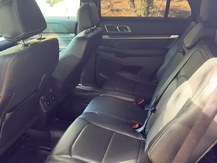 Ford Explorer 2016 года за 12 500 000 тг. в Алматы – фото 11