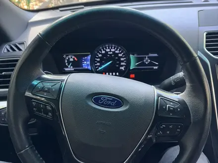 Ford Explorer 2016 года за 12 500 000 тг. в Алматы – фото 12