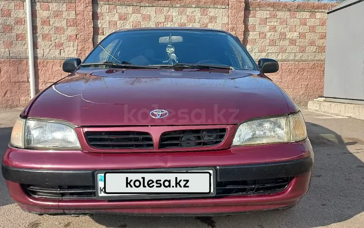 Toyota Carina E 1996 годаfor2 000 000 тг. в Есик