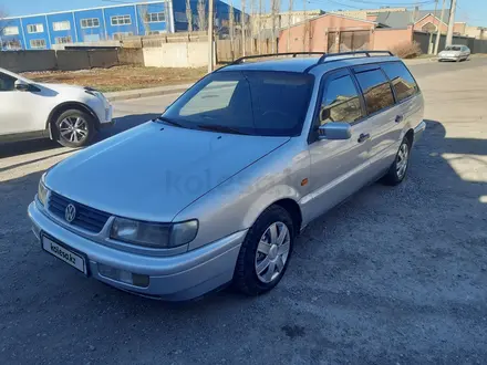 Volkswagen Passat 1995 годаүшін2 000 000 тг. в Шымкент