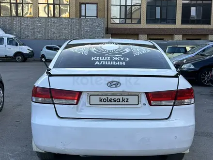 Hyundai Sonata 2006 года за 2 900 000 тг. в Караганда – фото 6