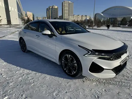 Kia K5 2021 года за 10 700 000 тг. в Караганда – фото 2