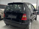 Mercedes-Benz A 190 2000 годаүшін2 200 000 тг. в Караганда – фото 3