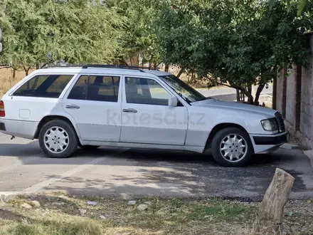 Mercedes-Benz E 250 1991 года за 1 250 000 тг. в Шымкент