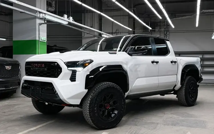 Toyota Tacoma 2026 года за 46 500 000 тг. в Семей