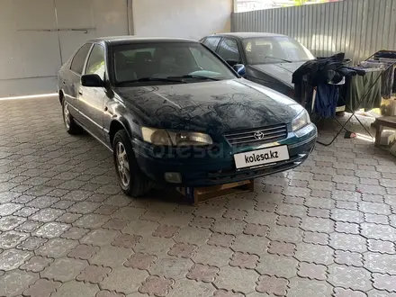 Toyota Camry 1997 года за 3 600 000 тг. в Тараз – фото 2