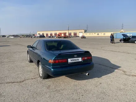 Toyota Camry 1997 года за 3 600 000 тг. в Тараз – фото 6