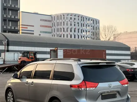 Toyota Sienna 2013 года за 13 500 000 тг. в Алматы – фото 3