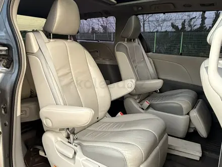 Toyota Sienna 2013 года за 13 500 000 тг. в Алматы – фото 16