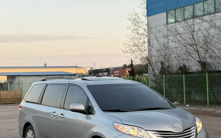 Toyota Sienna 2013 года за 13 500 000 тг. в Алматы