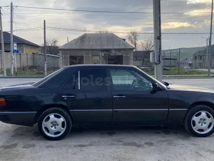 Mercedes-Benz E 200 1993 года за 1 500 000 тг. в Шымкент – фото 4