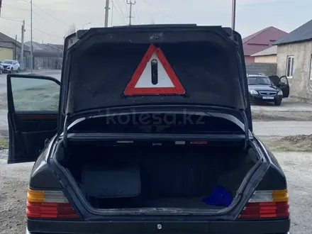 Mercedes-Benz E 200 1993 года за 1 500 000 тг. в Шымкент – фото 7