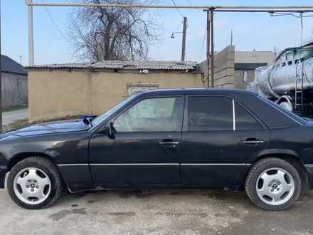 Mercedes-Benz E 200 1993 года за 1 500 000 тг. в Шымкент – фото 5