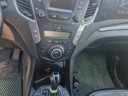 Hyundai Santa Fe 2013 года за 8 500 000 тг. в Актобе – фото 13