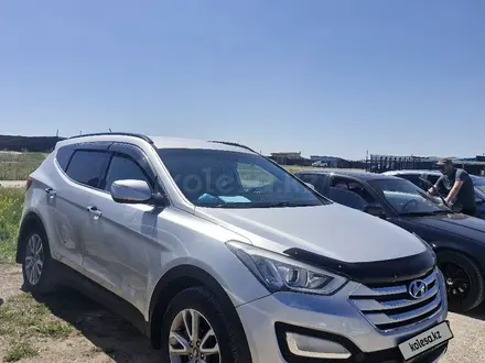 Hyundai Santa Fe 2013 года за 8 500 000 тг. в Актобе – фото 3