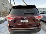 Toyota Highlander 2016 годаүшін11 500 000 тг. в Актобе – фото 2