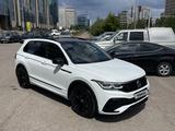 Volkswagen Tiguan 2021 годаүшін19 800 000 тг. в Астана – фото 4