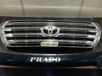 Решетка радиатора. Toyota Land Cruiser 200 .07-11годүшін40 000 тг. в Актау