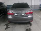 Toyota Camry 2015 года за 10 500 000 тг. в Семей – фото 2