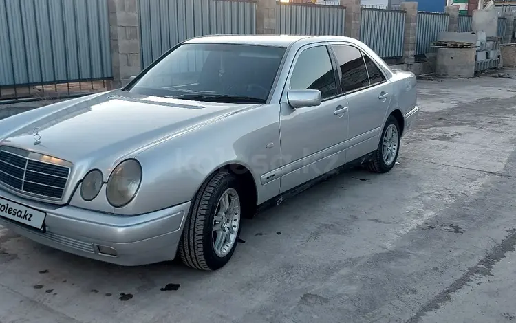 Mercedes-Benz E 200 1996 годаүшін3 200 000 тг. в Астана