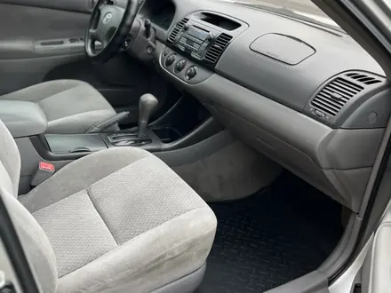 Toyota Camry 2003 года за 3 950 000 тг. в Алматы – фото 11