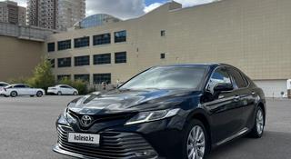 Toyota Camry 2018 года за 12 800 000 тг. в Астана