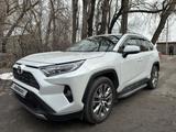 Toyota RAV4 2021 годаүшін16 500 000 тг. в Алматы