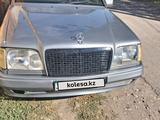 Mercedes-Benz E 220 1992 года за 1 200 000 тг. в Есик – фото 3