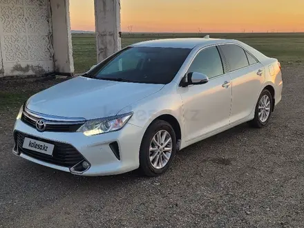 Toyota Camry 2015 года за 10 200 000 тг. в Павлодар – фото 2