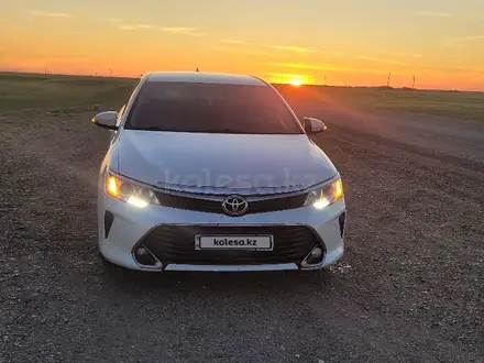 Toyota Camry 2015 года за 10 200 000 тг. в Павлодар – фото 5