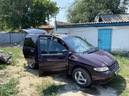 Dodge Caravan 2000 года за 2 900 000 тг. в Семей