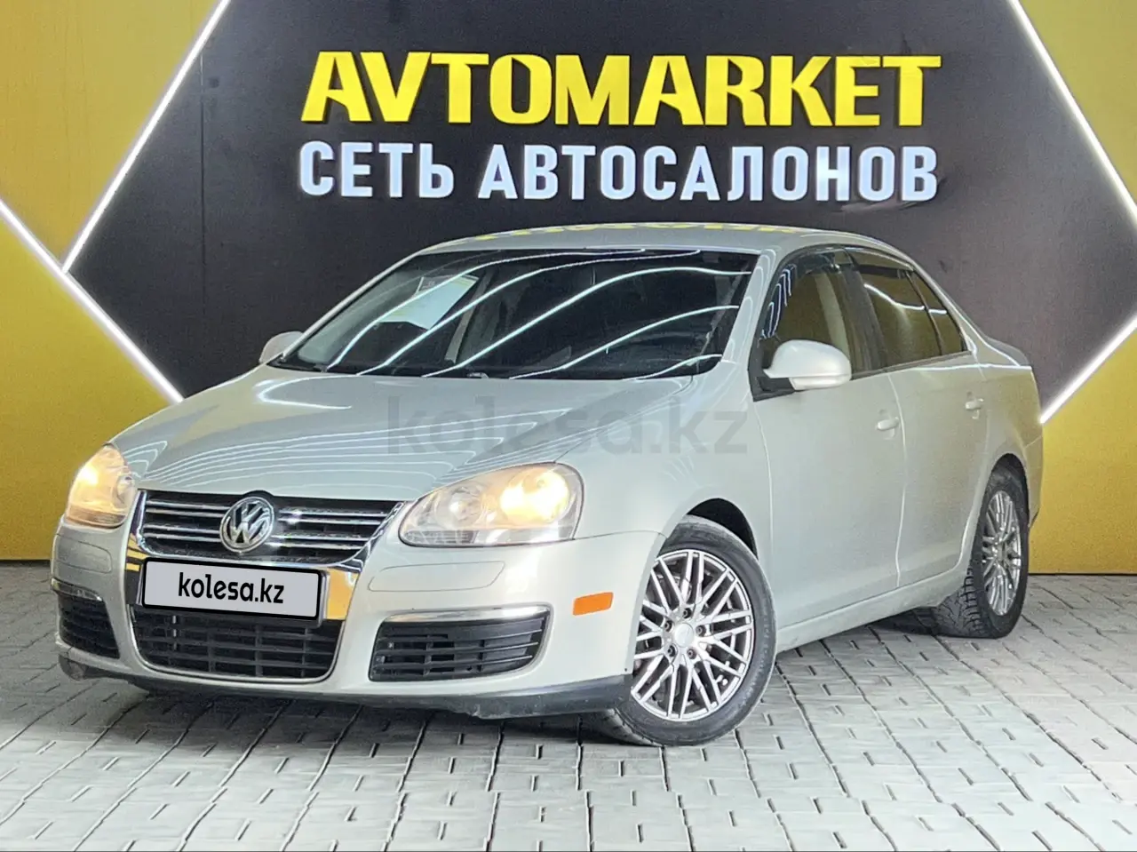 Volkswagen Jetta, 2010