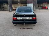 Mercedes-Benz E 230 1992 годаүшін800 000 тг. в Балхаш – фото 4