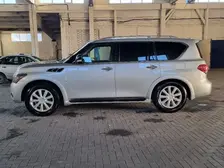 Infiniti QX56, 2011