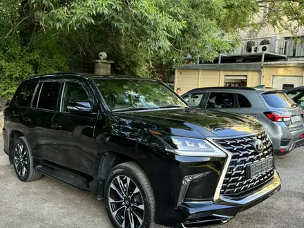 Lexus LX 570 2020 годаүшін62 000 000 тг. в Алматы – фото 2