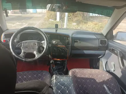 Volkswagen Golf 1993 года за 800 000 тг. в Сарканд